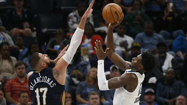 Jonas Valanciunas Jaren Jackson, Jr.